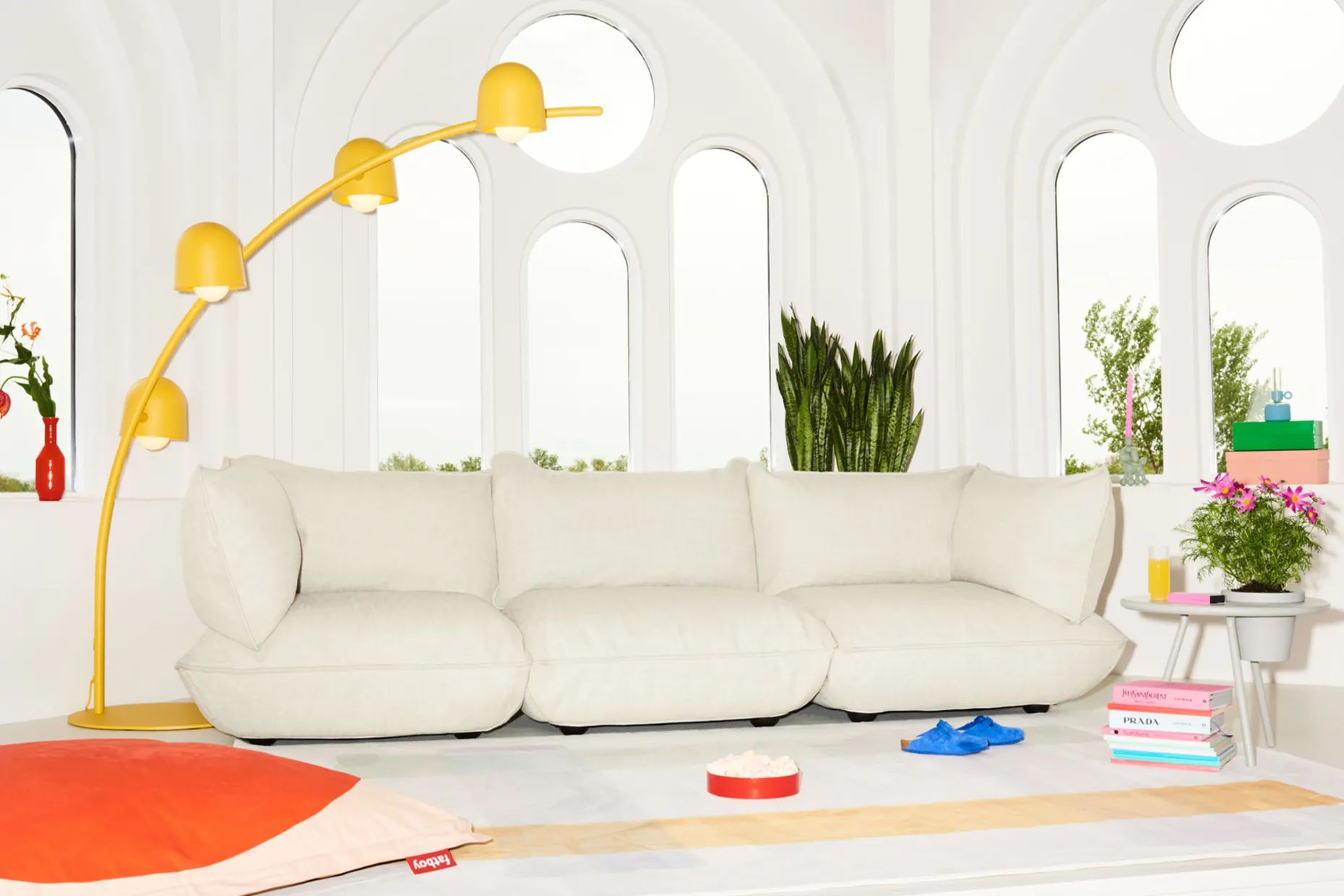 Big Lebow Arc lamp, geel, 186x234 cm