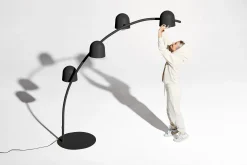 Big Lebow Arc lamp, zwart, 186x234 cm