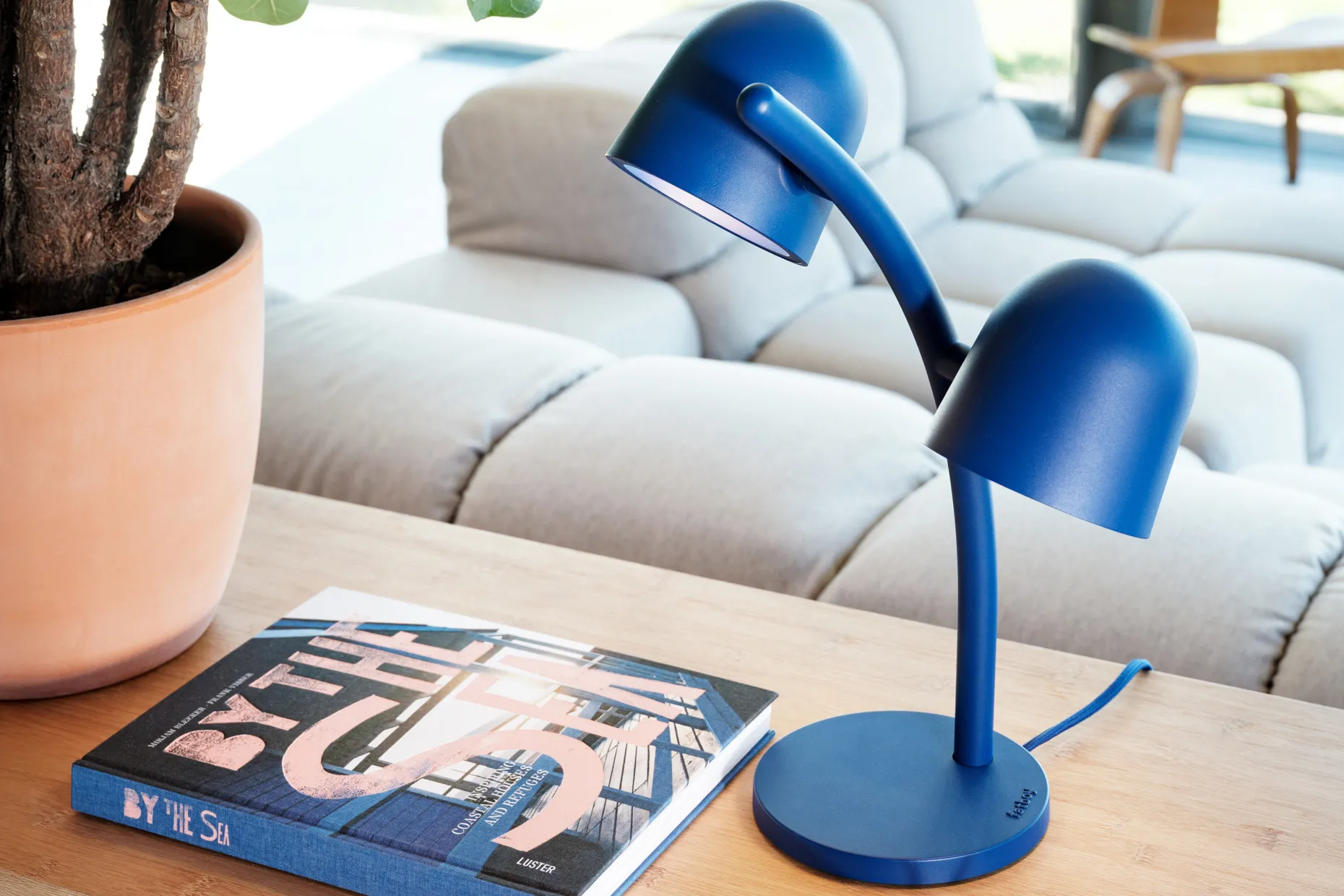 Little Lebow Dimbare tafellamp, blauw, 17x29.2x42 cm