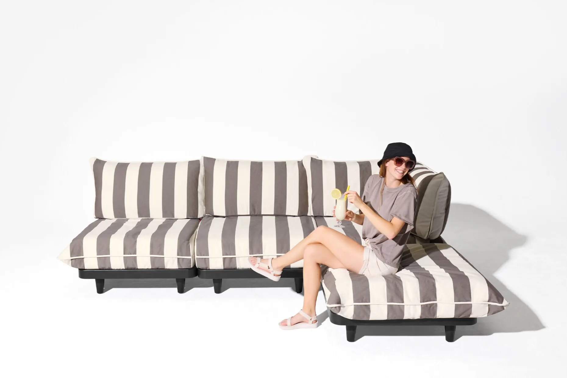 Paletti Set Large + Table Modulaire loungeset voor buiten, 280x190x90 cm