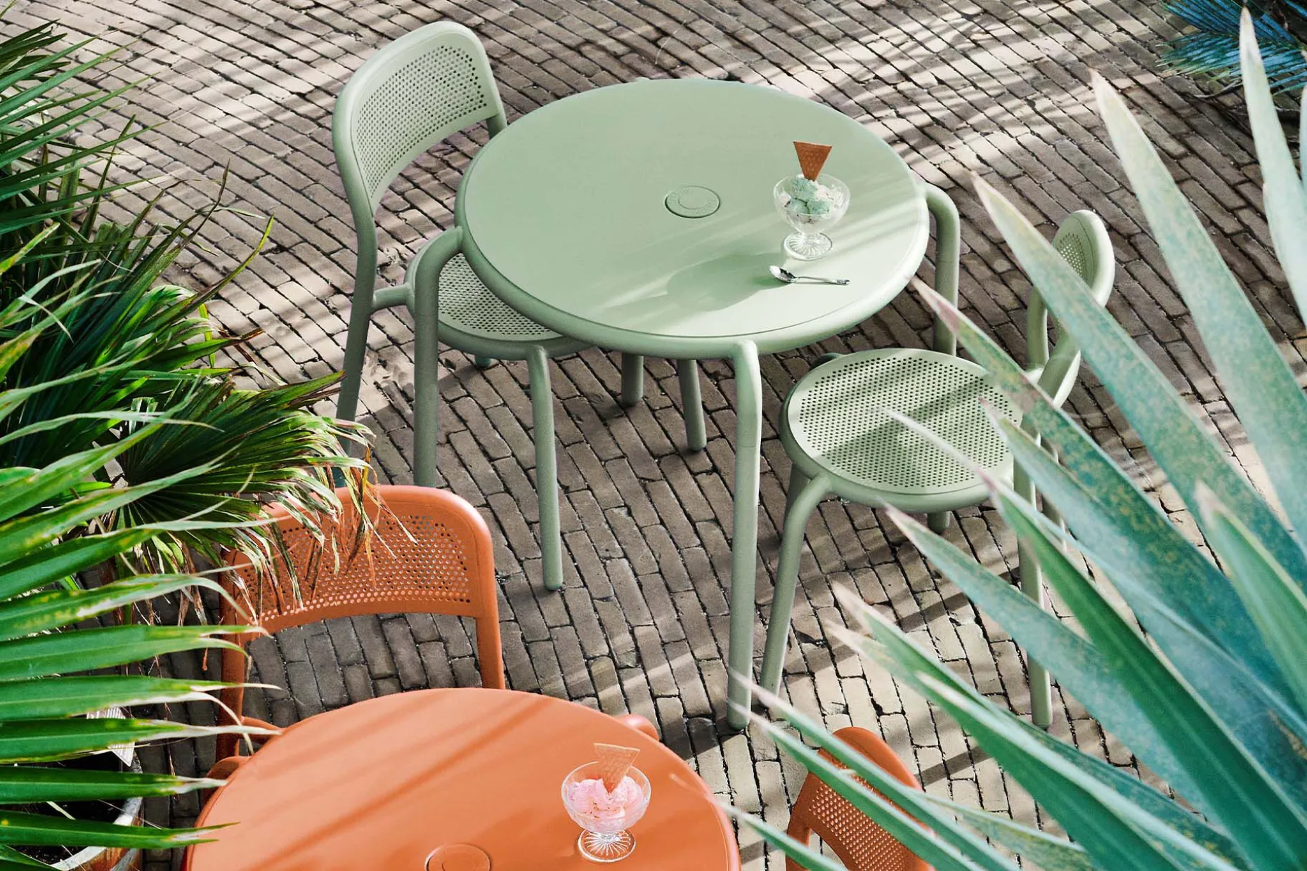 Toní Chair Tuinstoel, groen, 51.5x54.5x80.5 cm